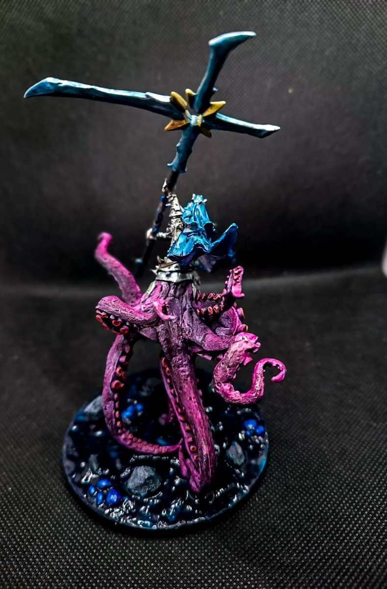 Nicola90tn's tweet photo. #massivedarkness2 #hellscape #roamingmonster  #TheReaper @CMONGames #corebox #massivedarknessminis #boardgames #miniatures #paintingmassivedarkness #coolminiornot #tabletopgame #fantasy #dungeoncrawler #miniaturesgames #boardgamegeek #kickstarter #airbrush #slapchop #speedpaint https://t.co/1h4Zz1PLFj