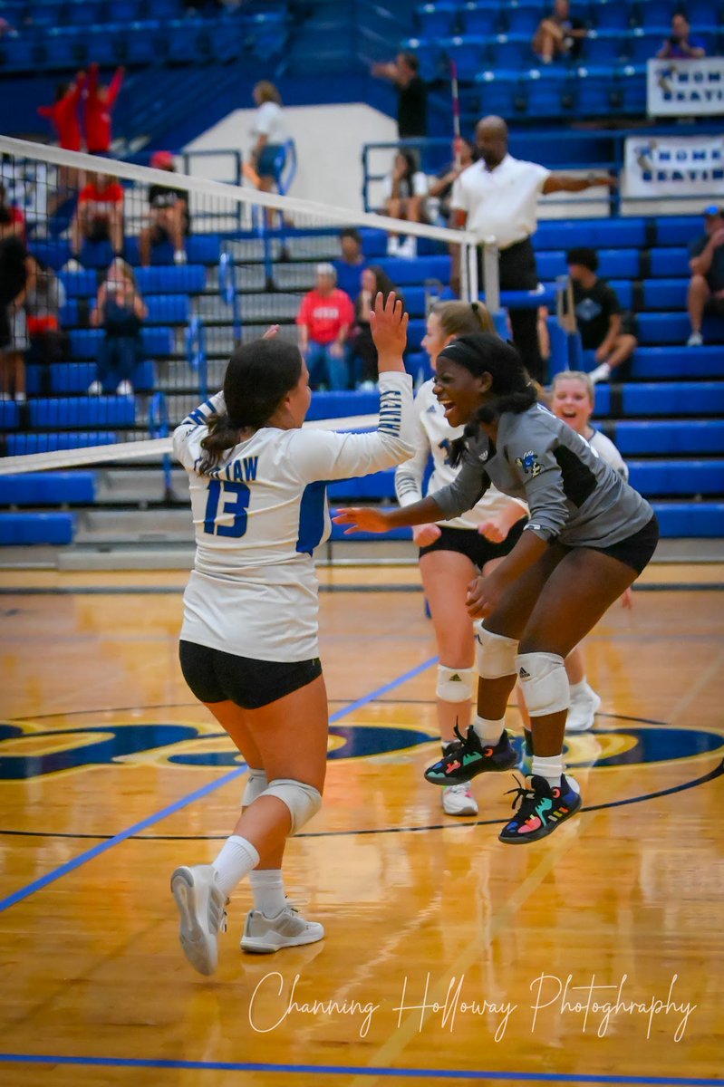 How we feel about game day!!! Thanks <a href="/channing23/">channingholloway</a> for the pictures!! #stingem