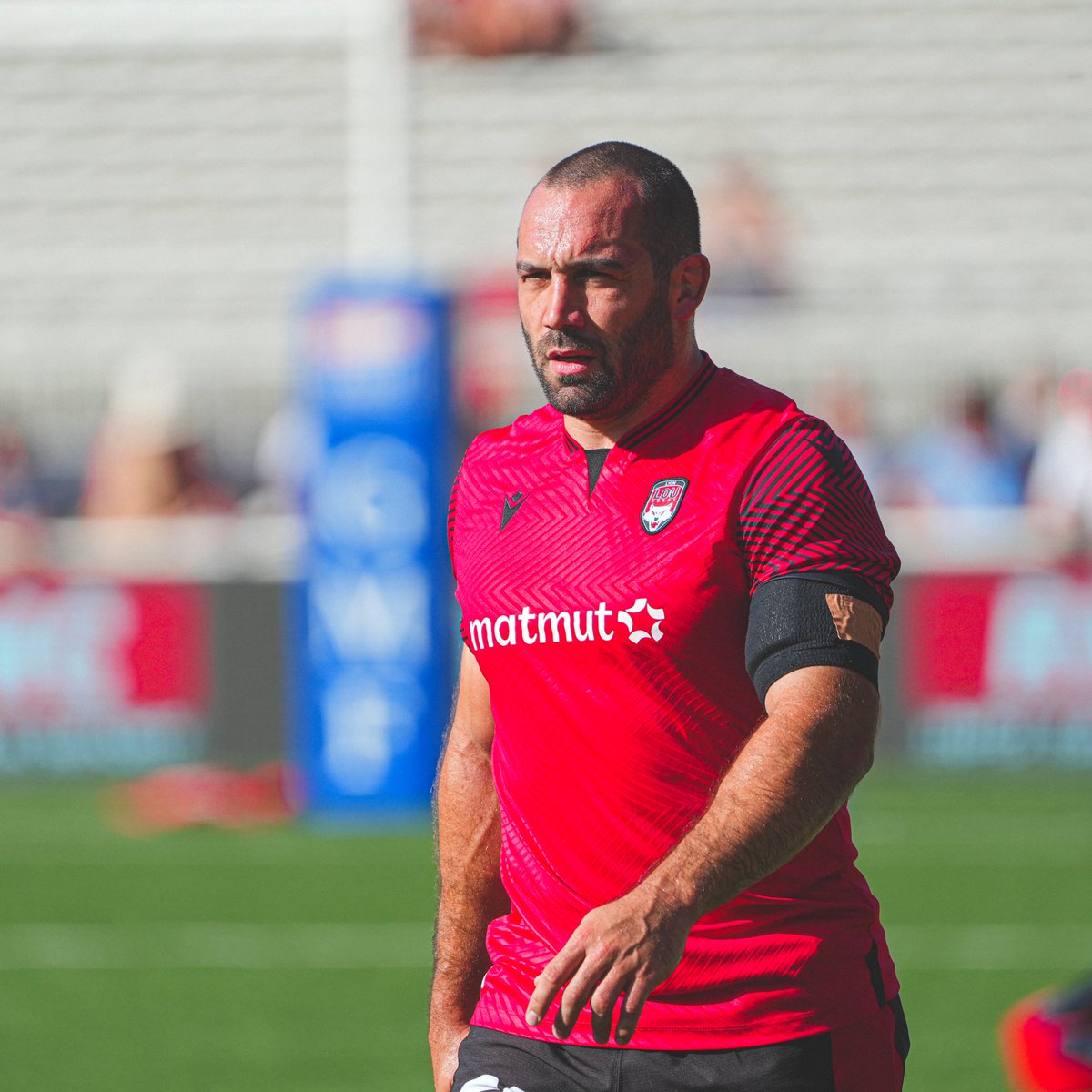LeLOURugby's tweet photo. 🥹 𝘐𝘭 𝘺 𝘢 𝘥𝘦𝘴 𝘱𝘰𝘴𝘵𝘴 𝘲𝘶𝘦 𝘭'𝘰𝘯 𝘯'𝘢𝘪𝘮𝘦 𝘱𝘢𝘴 𝘧𝘢𝘪𝘳𝘦...
Fin de saison pour Jean-Marc Doussain, victime d'une luxation du genou droit. 

𝗖𝗼𝘂𝗿𝗮𝗴𝗲 𝗝𝗲𝗮𝗻-𝗠𝗮𝗿𝗰 🐺

https://t.co/HlEHPCbxEf

#LaForceDuLOU
#LaMeute https://t.co/gln7b4wlip