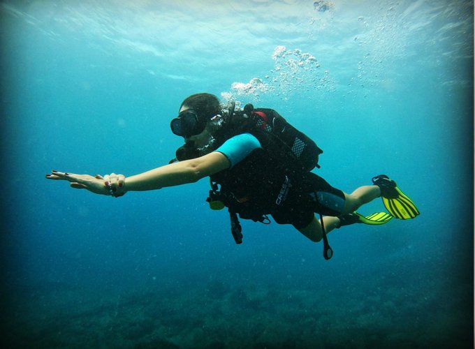 La primera vez haciendo buceo! Gracias Jxarauuuuu🩵 https://t.co/soaA8lYG6y<a href="/tag/alondra"class="tags"><span>#alondra</span></a>