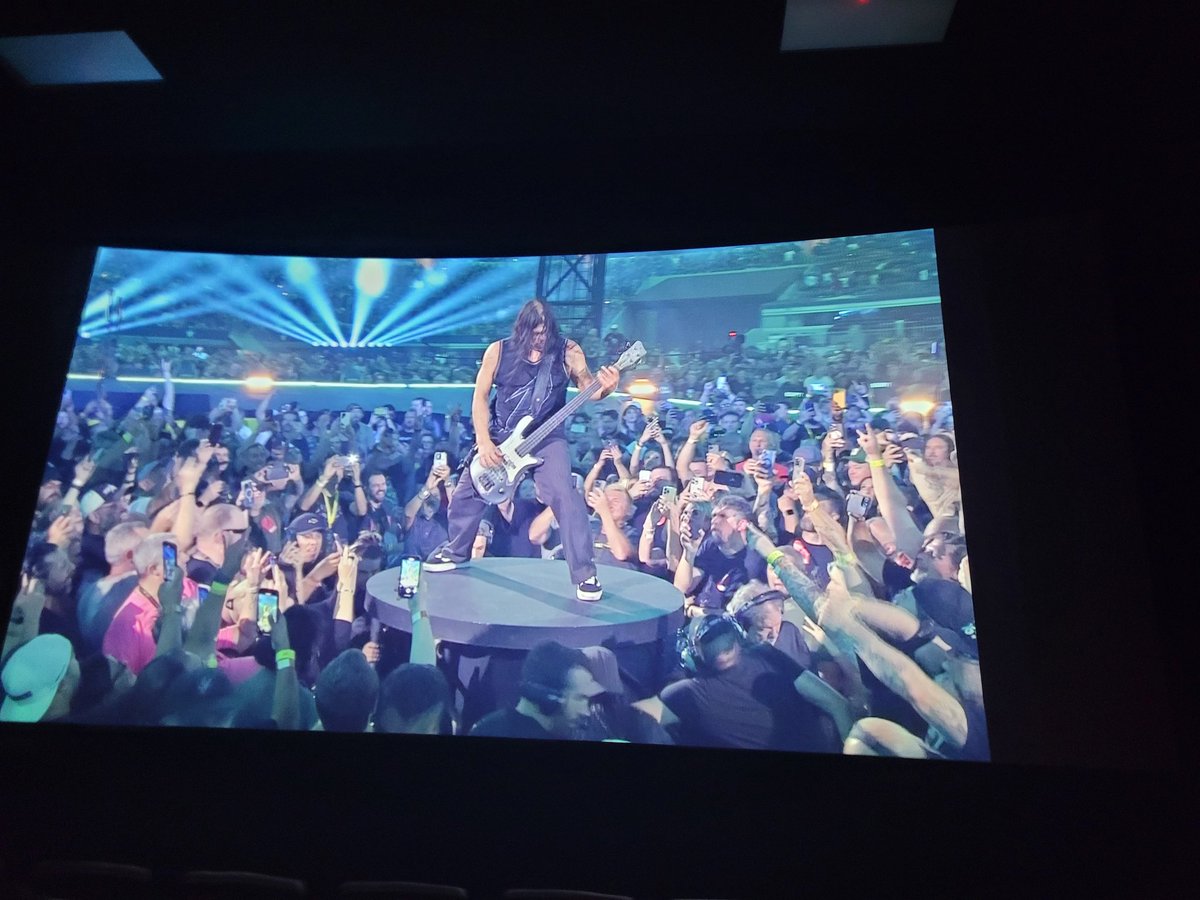 scottk2420's tweet photo. #M72LiveInCinemas https://t.co/uzLywM96ea