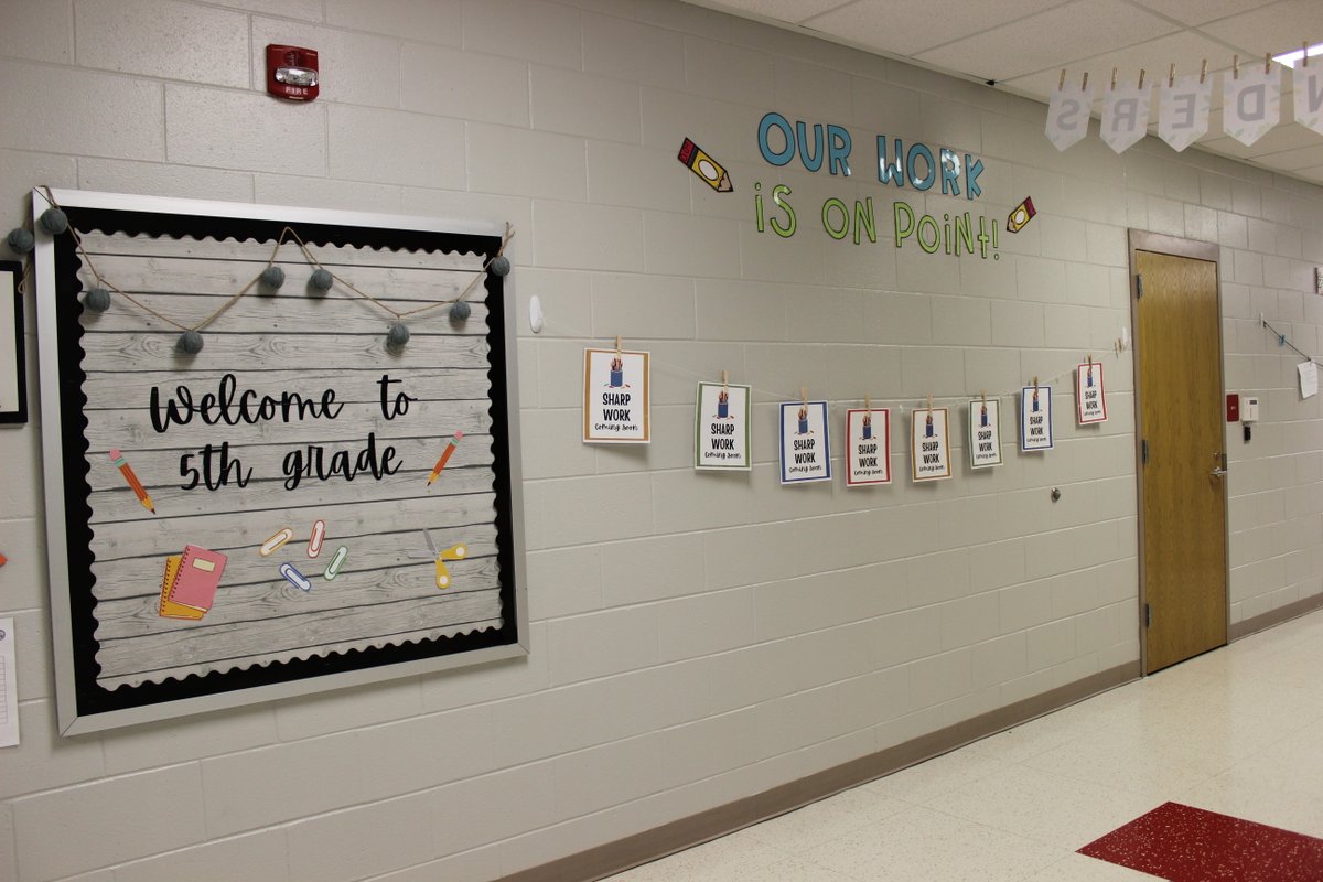 Flo1Schools's tweet photo. Check out these #Owlstanding renovations at Lucy T. Davis! There is fresh paint in the hallways, new carpet in the office and media center, and a brand-new digital sign out front. #F1SBuilds https://t.co/2VAK0wJkdI