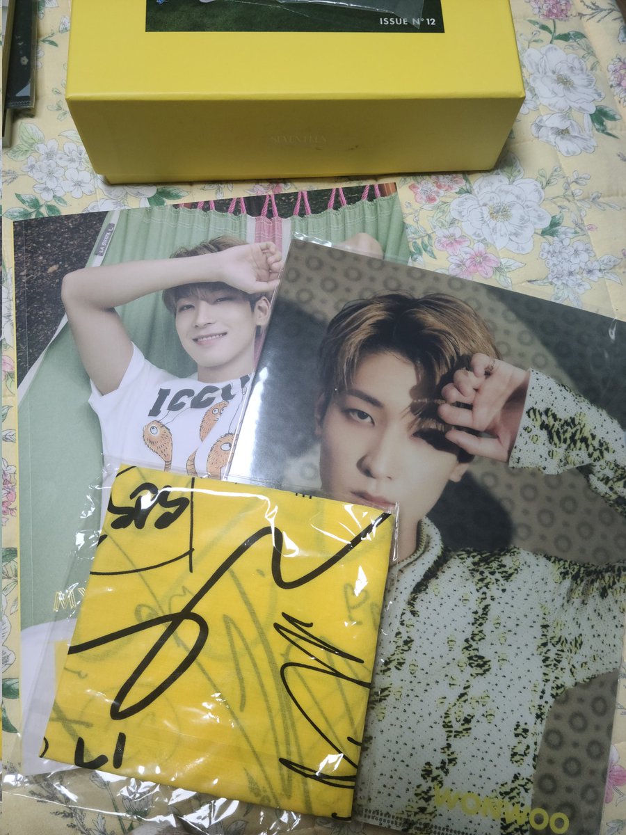 holangdan123's tweet photo. 세븐틴 원우 디아이콘 양도합니다! 
L자 화일 손수건있습니다
포카 ×× 
개당 3.0 디엠주세요!
상세샷 가능
#세븐틴 #호시원우 #디아이콘세븐틴

https://t.co/DXcCvTIiiF https://t.co/uKX559rdQ4
