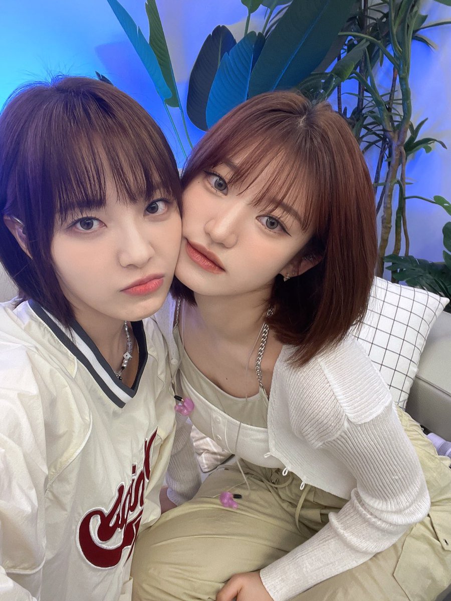 Billlieofficial's tweet photo. [#시윤]

💜알라뷰💛

#Billlie_Letter https://t.co/lZdpbsxn8V