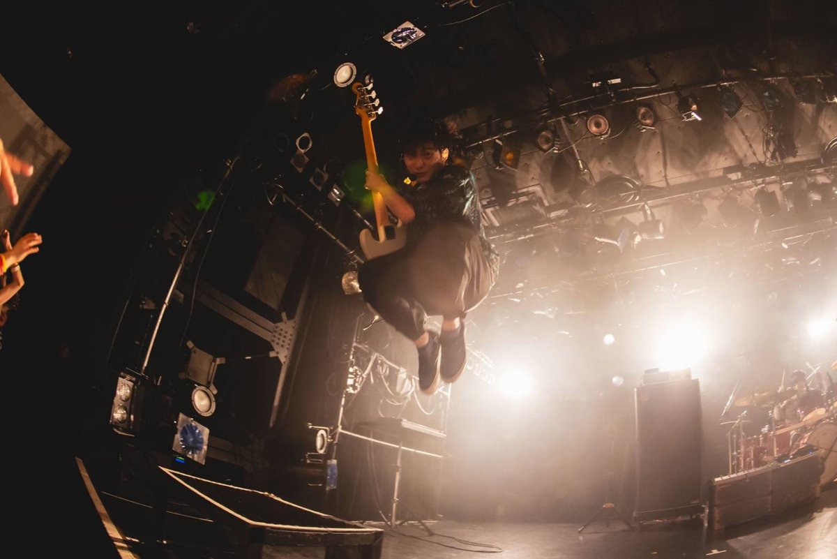 BURNOUTSYNDROME's tweet photo. BURNOUT SYNDROMES
ワールドツアーワンマン編初日
大阪編サイッコーでした！！

地元大阪にめちゃパワーもらったからここからも頑張れます！
いつも本当にありがとう！！
またね！！ https://t.co/Gfy52GBv4I
