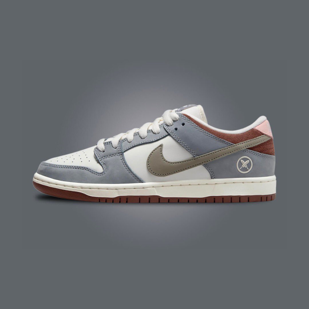 SoleRetriever's tweet photo. Hurricane Hilary destroys Brooklyn Projects Yuto Horigome x Nike SB Dunk Low stock 🌀 😱 https://t.co/toBXMfwjbP