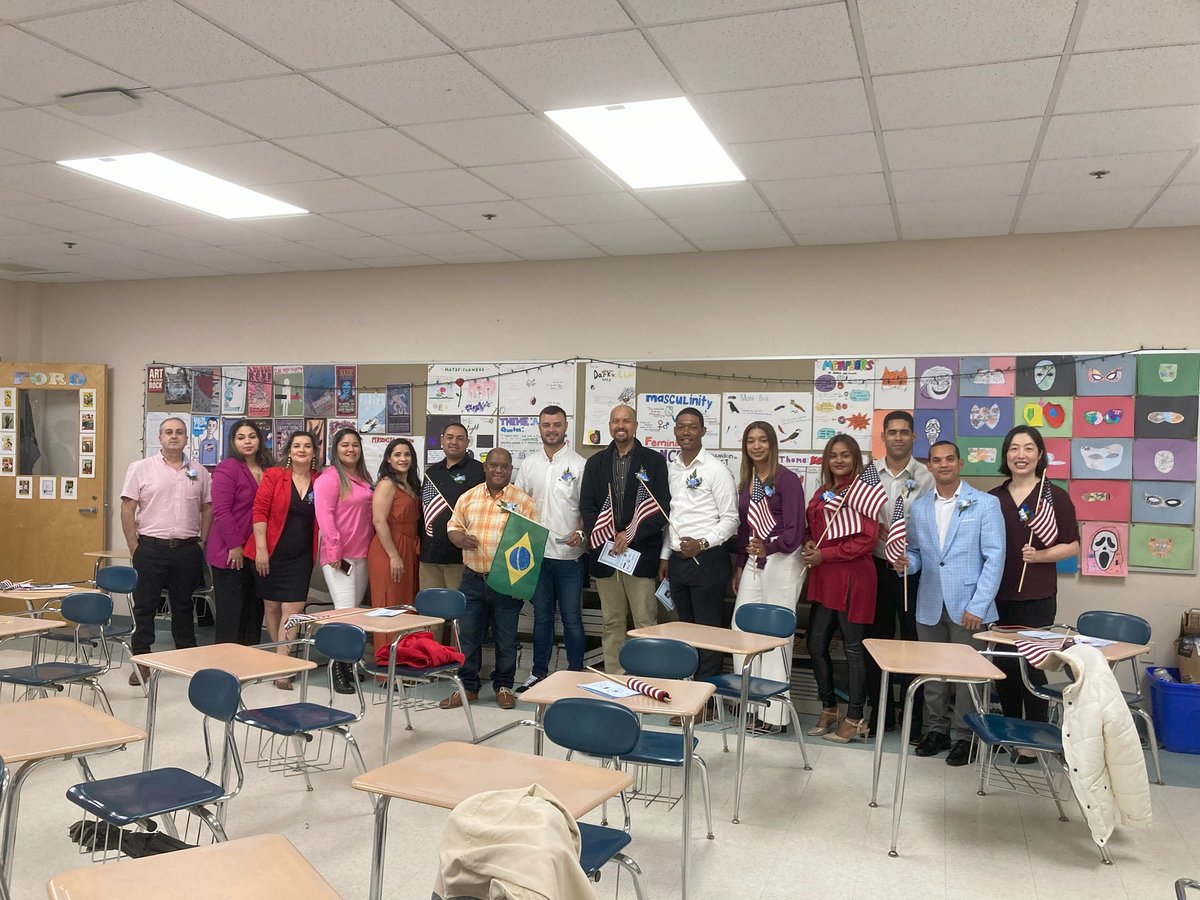 The_CALC's tweet photo. Need to learn English ?
Need to get your GED or HiSET ?
Come to the Clinton Adult Learning Center
For more information call 978-365-4226 https://t.co/fAhwdhWTus