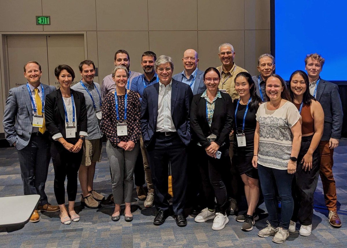It was great to catch up with collaborators and former Owen group members at #ACSFall2023 last week! Congrats to Jon for receiving the ACS Inorganic Nanoscience Award!