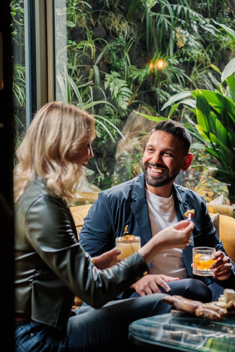 HVRISWORLD's tweet photo. Throwback to our shoot with @TheAthenaeum hotel, really enjoyed this one ☺️📸

I’ve found that working with marketing teams that have a clear vision but also allow for experimentation always yield awesome results 💪🏼

To plenty more!📸🎥

#londonphotographer https://t.co/ro2OlADJVz