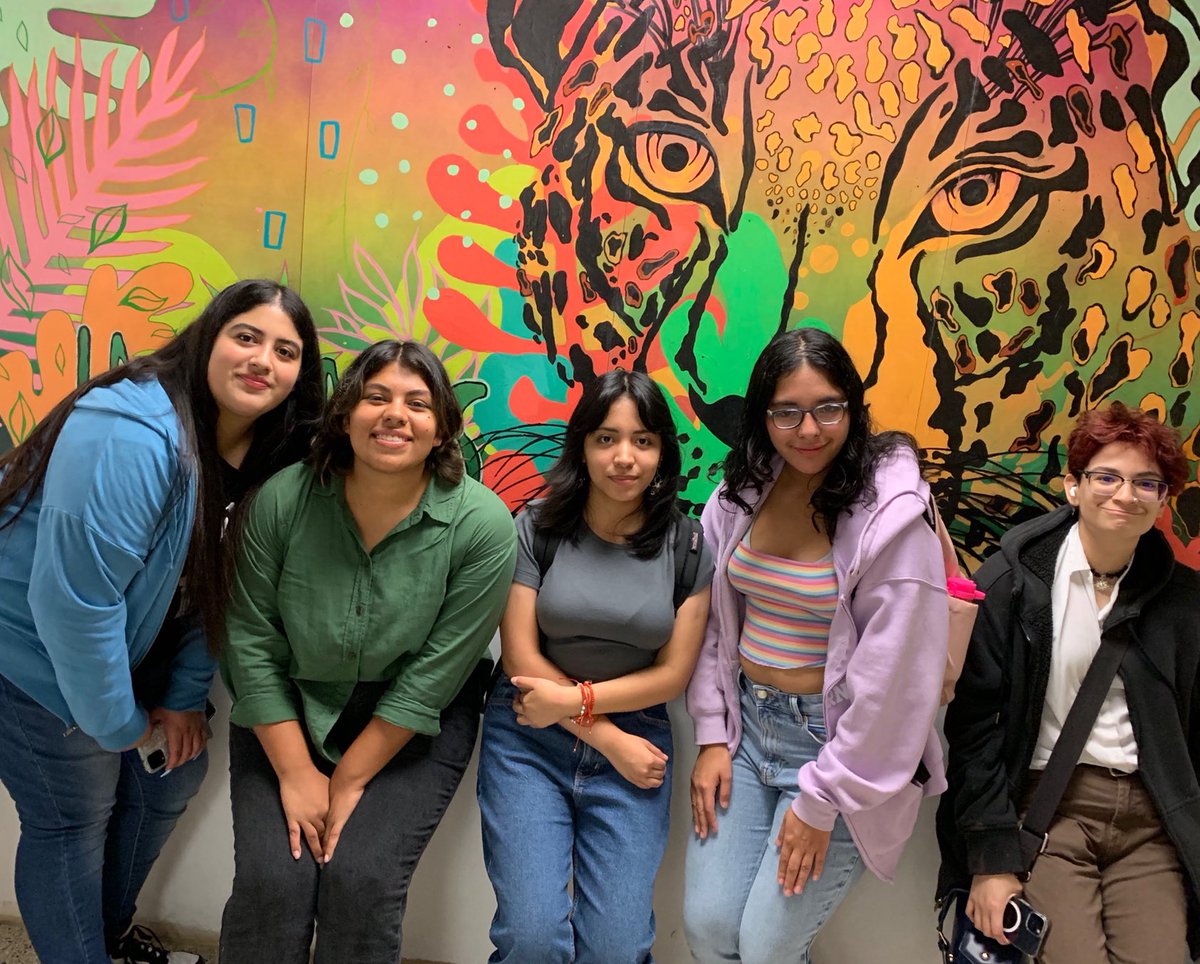 Falls Church HS (@fallschurchhs) on Twitter photo Our Jaguars are ready to kick off the new school year! #firstdayfairfax 🐆🐆🐆<a href="/fcpsnews/">Fairfax Schools 🌟</a> <a href="/FCPSR2/">FCPS Region 2</a> Our Jaguars are ready to kick off the new school year! #firstdayfairfax 🐆🐆🐆<a href="/fcpsnews/">Fairfax Schools 🌟</a> <a href="/FCPSR2/">FCPS Region 2</a>