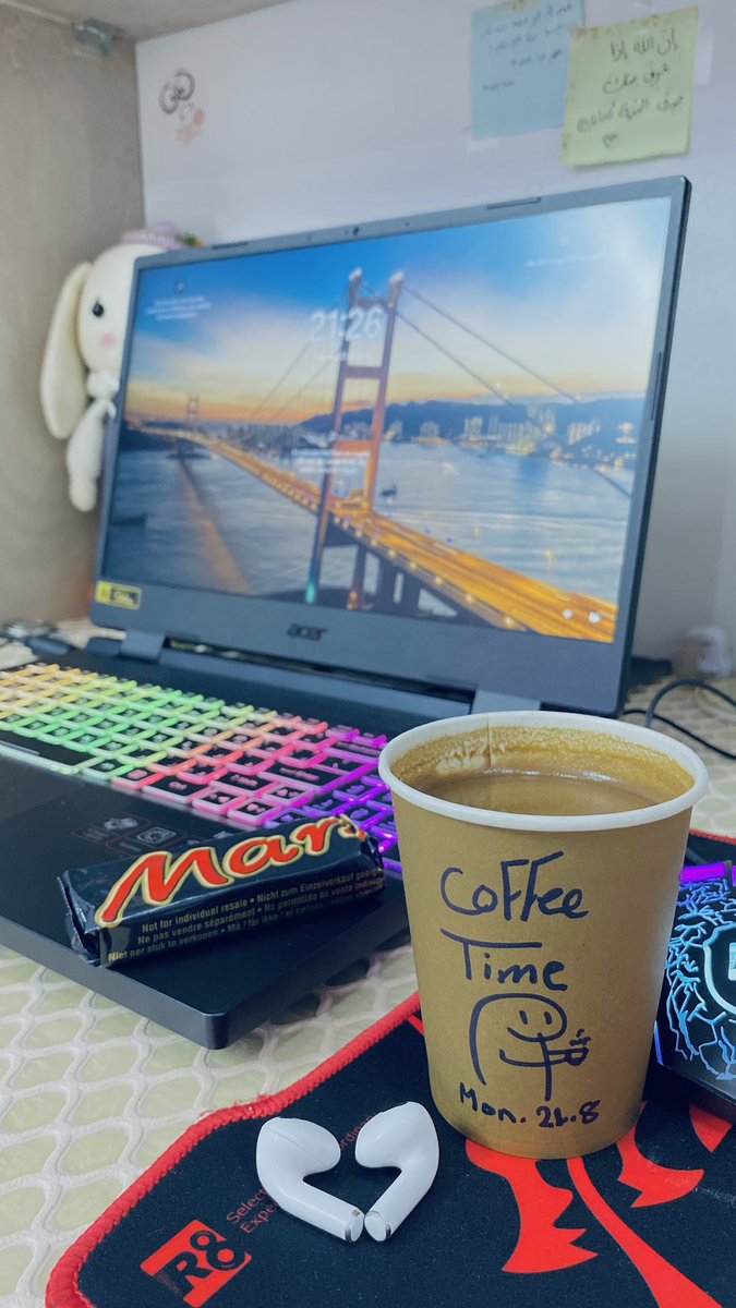 خلونا متفقين إنه لولا القهوة علينا في كل حاجة 🚶🏻‍♀️.