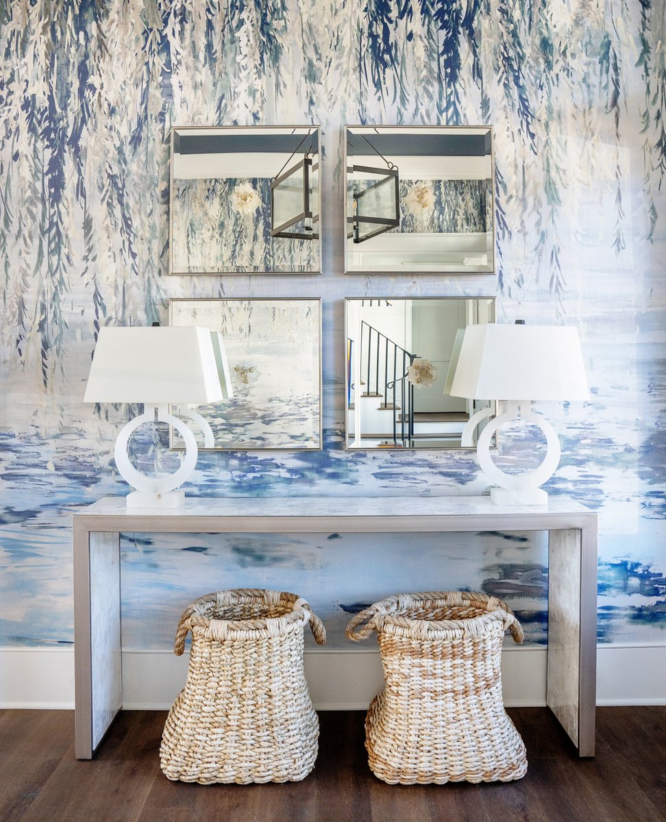 PhillipJeffries's tweet photo. The sweeping willow tree branches of our Serenity collection bring a natural elegance to this foyer designed by Kelly Caron Designs. Discover the collection and order a sample: https://t.co/AlrIo0agCF https://t.co/0TmKxlAlso