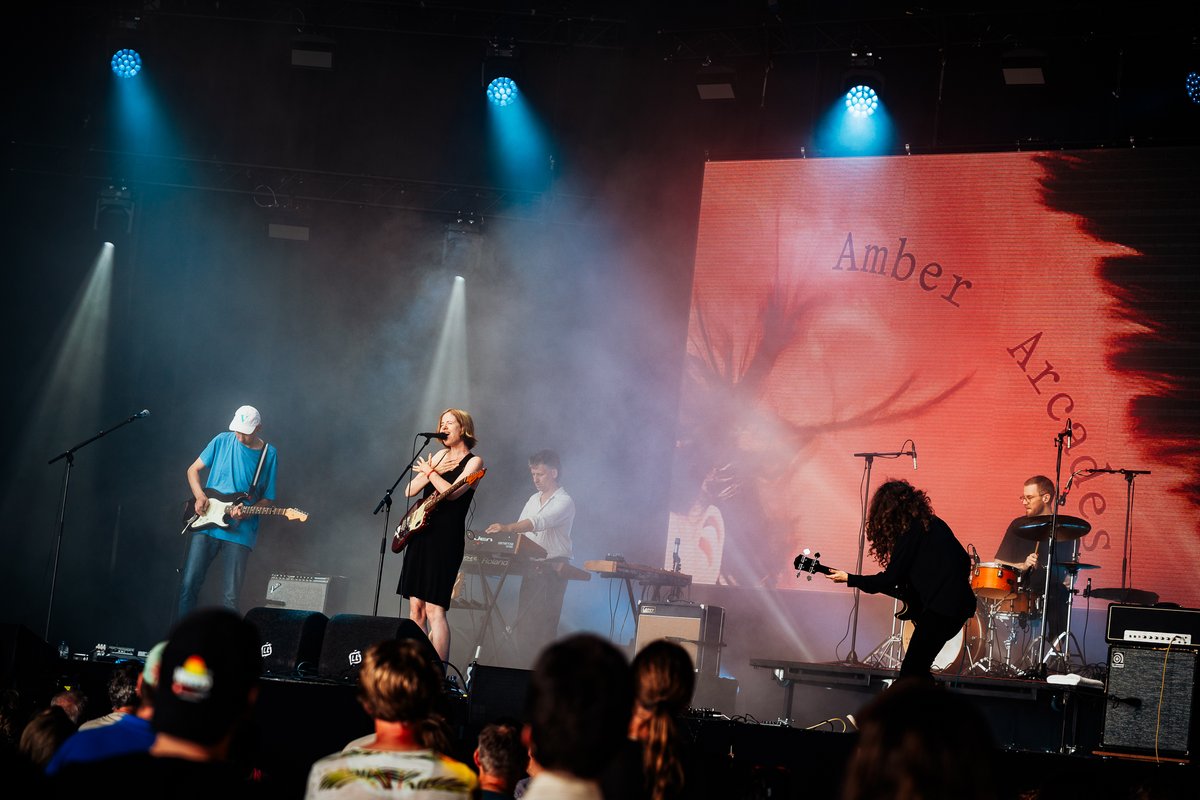 π¬ππππ π¬ππππππ (@amberarcades) on Twitter photo Still glowing from last Saturday, thank you Lowlands Festival for having us!
Pictures by <a href="/JessieKamp_/">Jessie Kamp</a>, courtesy of @3VOOR12 Still glowing from last Saturday, thank you Lowlands Festival for having us!
Pictures by <a href="/JessieKamp_/">Jessie Kamp</a>, courtesy of @3VOOR12