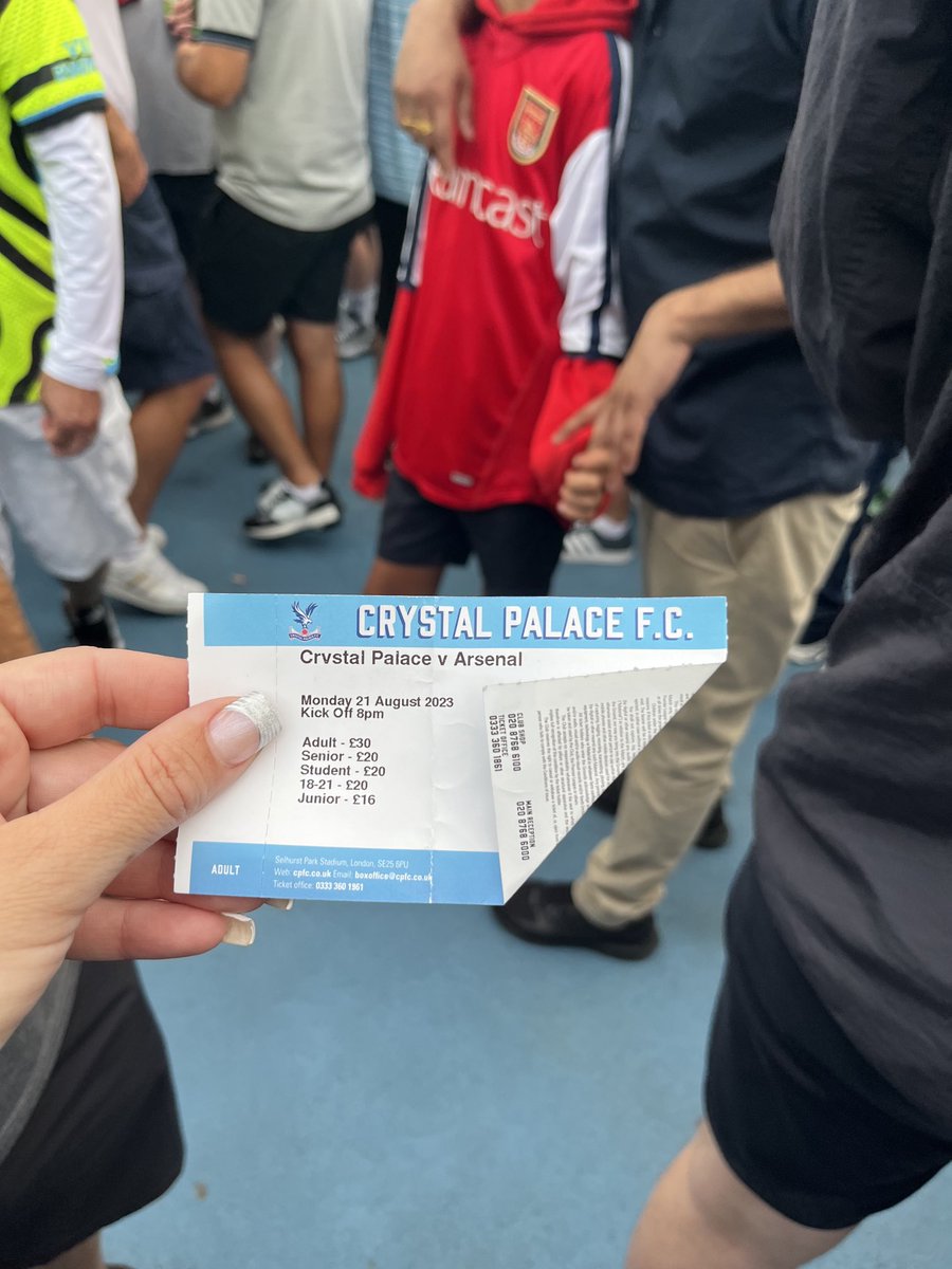 mags_con's tweet photo. Back from Cyprus and first game of the season for me! Let’s go! @Arsenal #Arsenal #AwayDay 🙌🏼 ❤️🤍 https://t.co/xCaK21QDDz