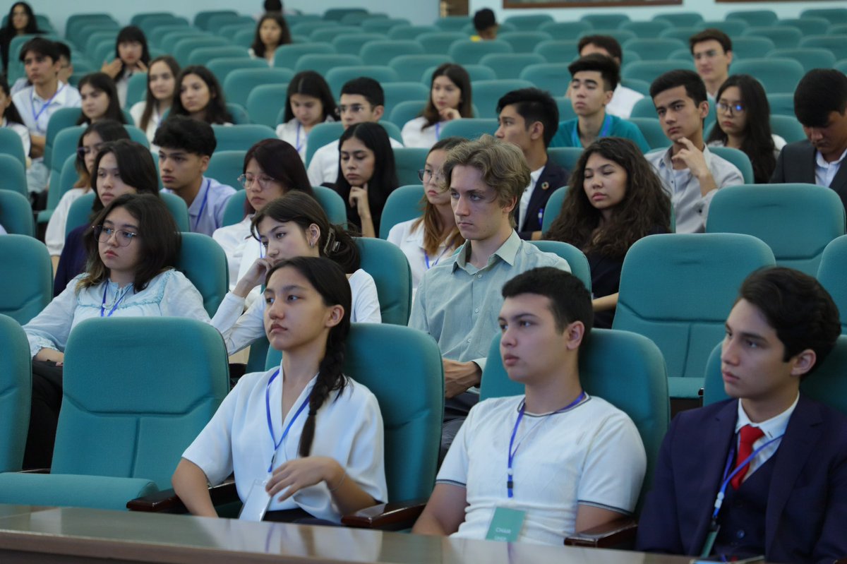 AnvarMeliboev's tweet photo. Excited to kick off our first #SDGTalks in 🇺🇿at the Uzbek State World Languages University ahead of SDG Summit. 

Lots of great ideas and practical solutions to local and global development challenges by students, criticism and readiness to contribute to a better world. https://t.co/aoB6HTDraC
