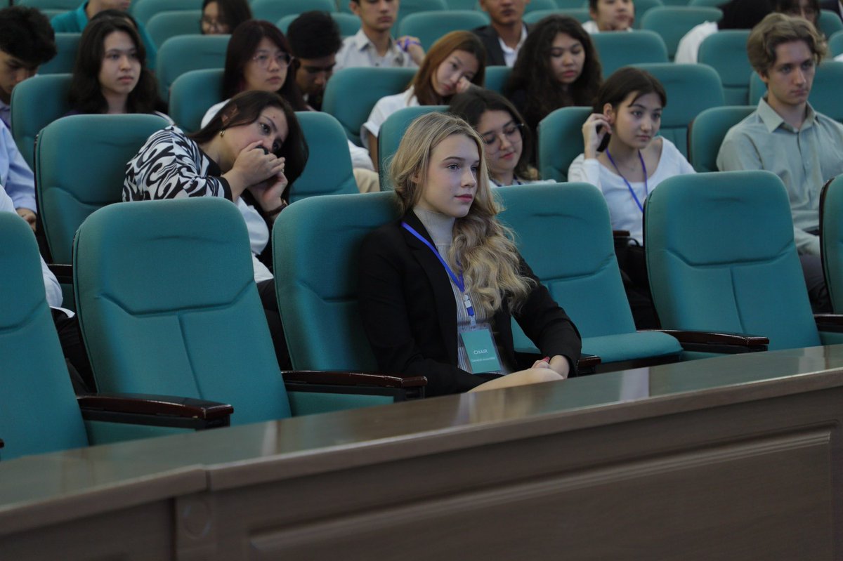 AnvarMeliboev's tweet photo. Excited to kick off our first #SDGTalks in 🇺🇿at the Uzbek State World Languages University ahead of SDG Summit. 

Lots of great ideas and practical solutions to local and global development challenges by students, criticism and readiness to contribute to a better world. https://t.co/aoB6HTDraC