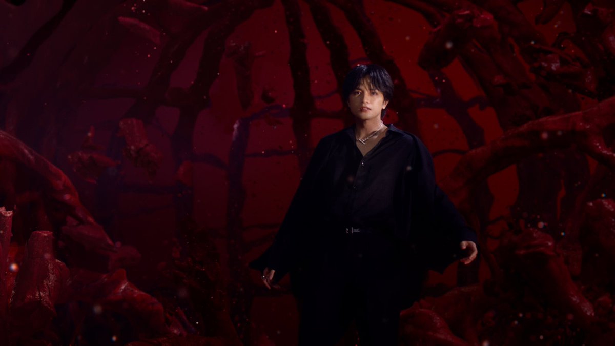 modelpress's tweet photo. Sexy Zone中島健人、妖艶な“赤リップ”で怪物に「見たことのない自分に出会えた」

▼写真・動画はこちら
https://t.co/FpToCXh8TV

#SexyZone #セクゾ #中島健人 https://t.co/IRek6O65xJ