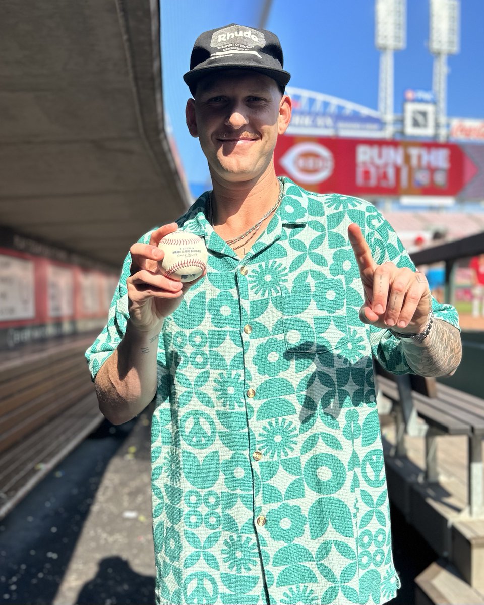 BlueJays's tweet photo. Congratulations to @Bowdenpoint0 on earning his first career @MLB save! #NextLevel https://t.co/imzf5baFxv