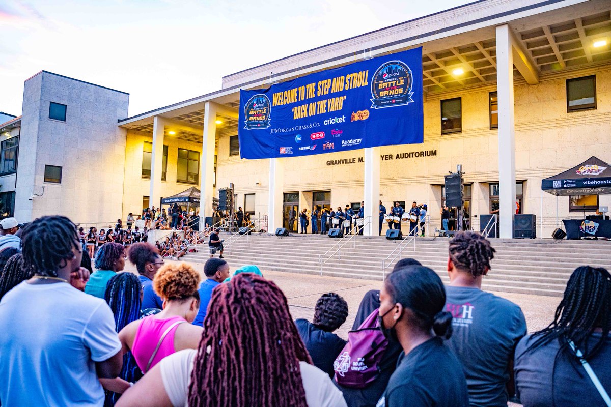 NationalBOTB's tweet photo. Get ready for a night of energy, talent, and culture at the Back on the Yard KICKOFF & Stroll Off Competition, Aug 25! "Ocean of Soul" Marching Band, Greek Battle, Food Trucks & more! Be there! FREE! #TexasSouthern #OceanOfSoul #NBOTB #ExperiencetheCulture #Strolloff https://t.co/gHB1TCnZI8