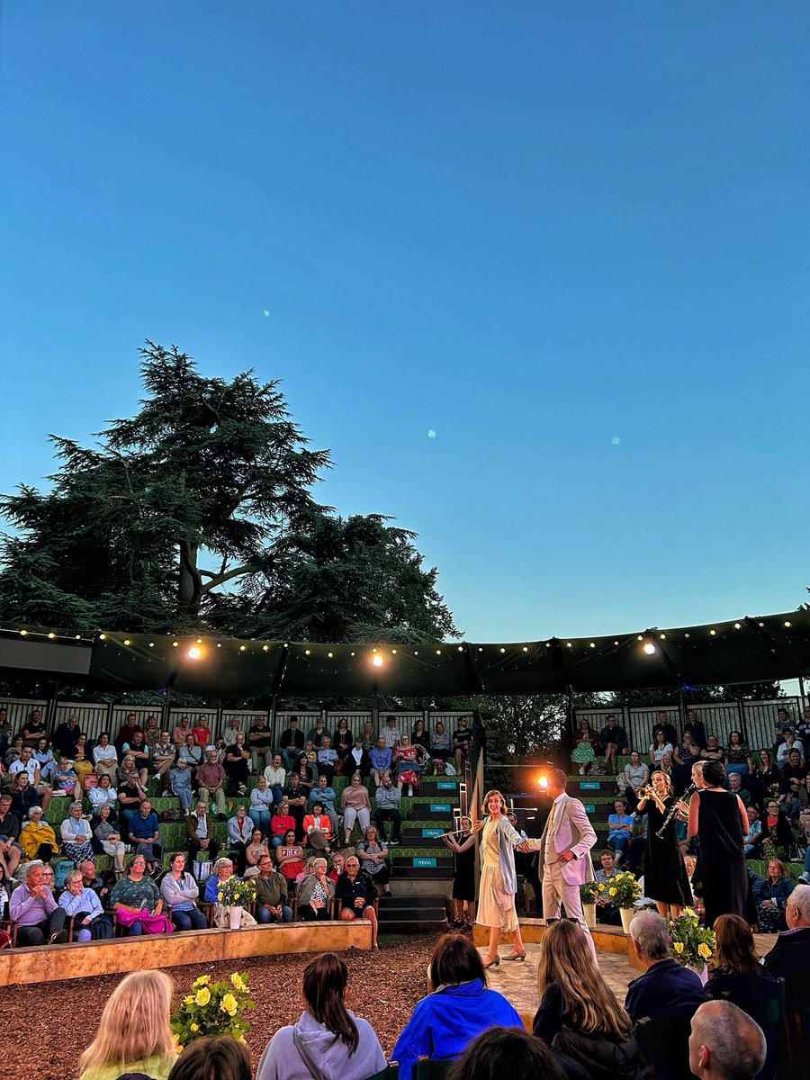 Rebs and I saw ‘The Great Gatsby’ <a href="/StoryhouseLive/">Storyhouse</a> last night. Huge Congrats to <a href="/ctbnelson/">conrad nelson</a> @mca_debbie Absolutely brilliant in every way and so lovely to see <a href="/JamesMcLean5/">James McLean</a> <a href="/BrazierVictoria/">Victoria Brazier</a> Laurie, Bex and the rest of the cast and crew shine! ⭐️⭐️⭐️⭐️⭐️ Go see!!!