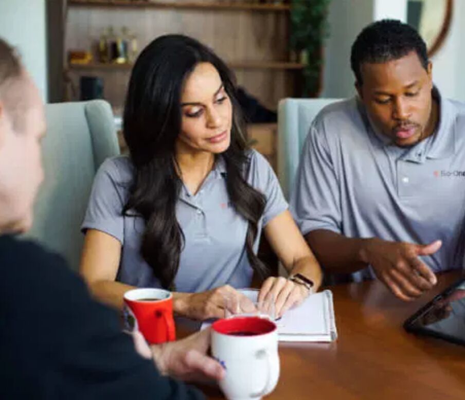 ConneXionHUB's tweet image. SAFETY HAZARD!
Safety hazards may exist in hoarded property. It's important to address these issues before they impact health and wellness in the home. Contact Bio-One of Bethesda today!
(301) 793-5718 
bioonebethesda.com
#hoarding #safetyhazard