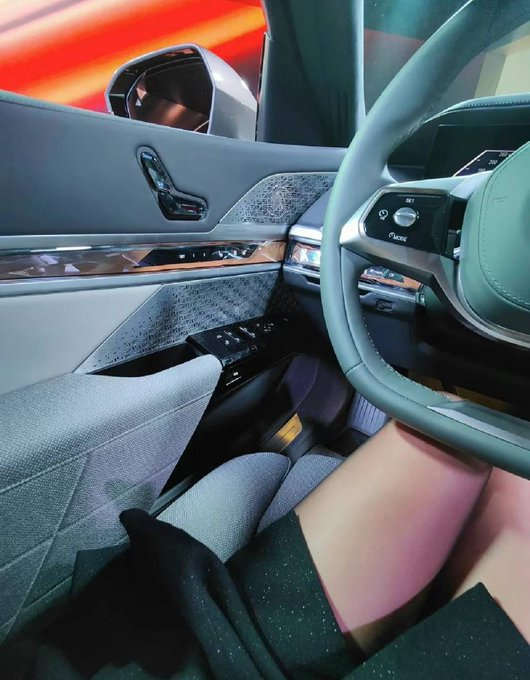 God always favors the hard-working bee.