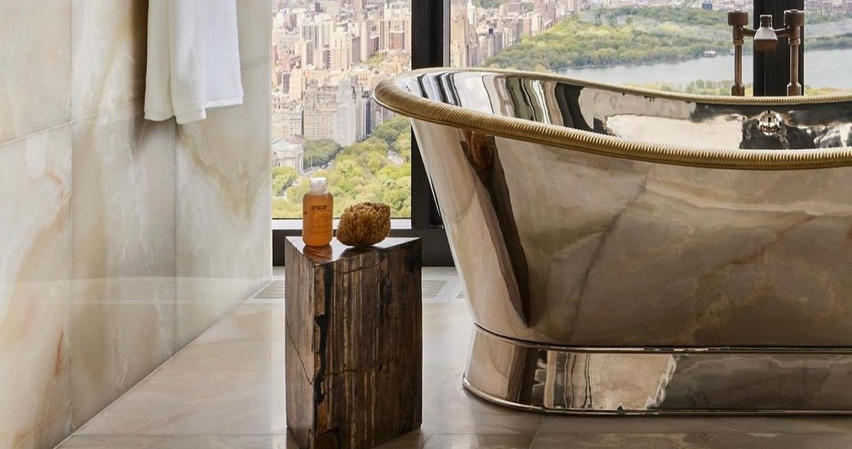 WHCopperbaths's tweet photo. The ultimate bath with a view!
Overlooking the expansive vista of Central Park, there is no better place to watch the sunset than from the exquisite luxury of our designer copper baths.
#bathwithaview #newyork #centralpark #copperbath https://t.co/c5dsBnI359