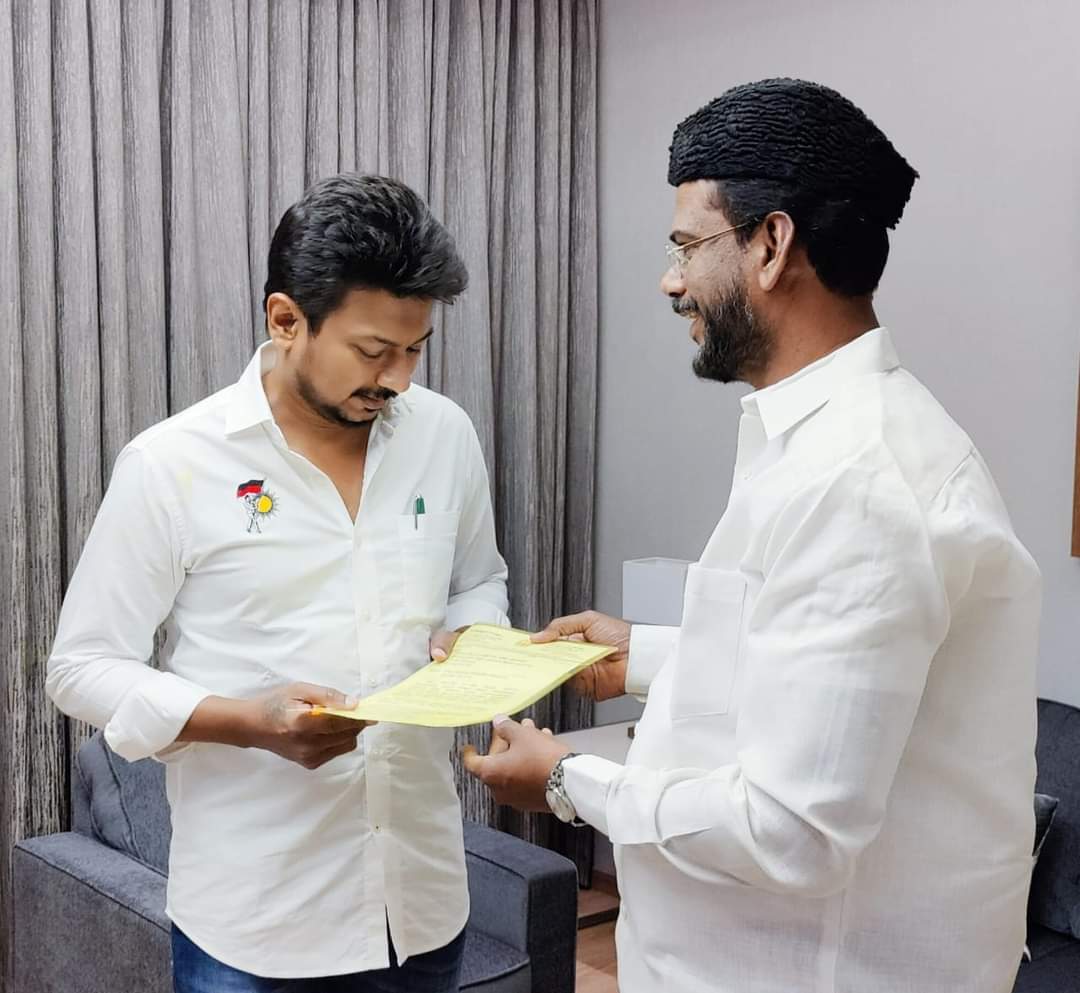 tmmkhqofficial's tweet image. விளையாட்டு மற்றும் இளைஞர் நலன் துறை மாண்புமிகு அமைச்சரை சந்தித்து கோரிக்கை மனு அளித்த மமக பொதுச்செயலாளர் 

@Udhaystalin
@Anbil_Mahesh
#mmkitwing #mmkmla #abdulsamadmla #UdhayanidhiStalin #AnbilMaheshPoyyamozhi 
#TMMKMEDIA

m.facebook.com/story.php?stor…