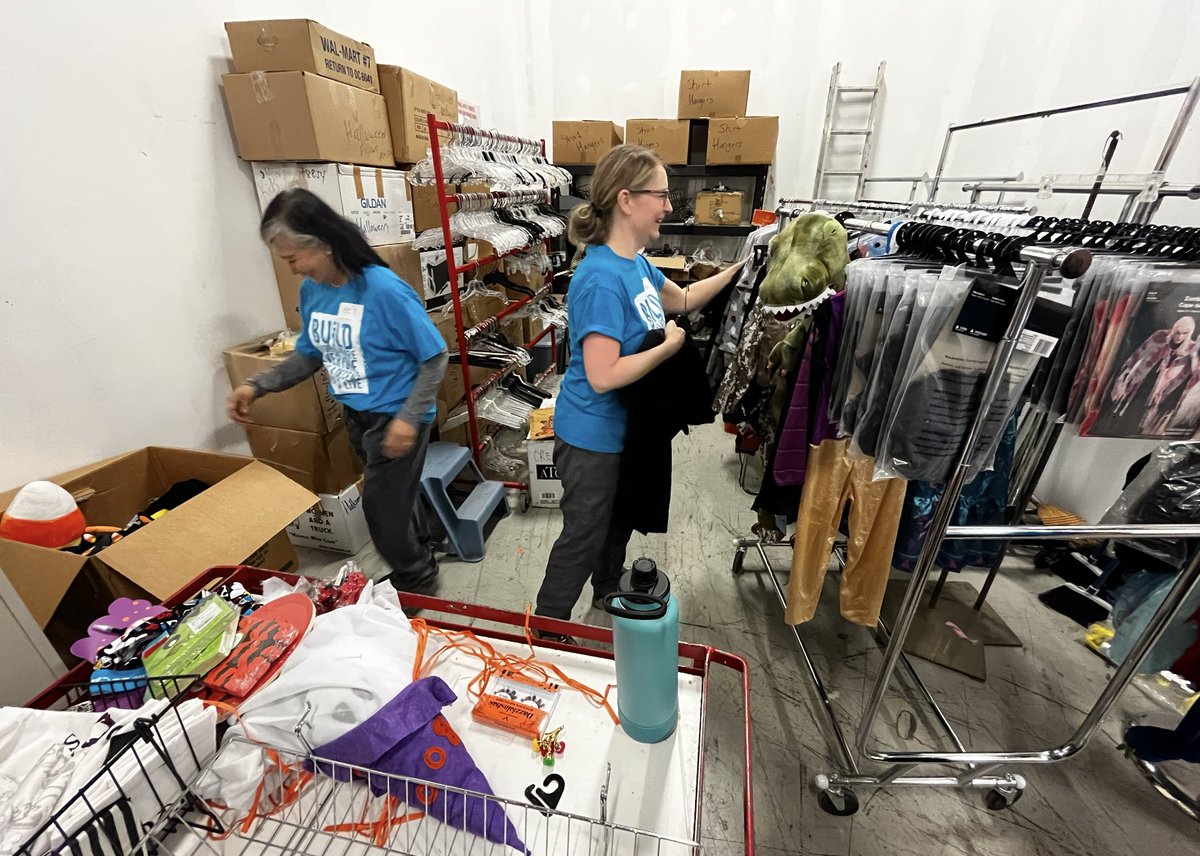 HabitatHMD's tweet image. Thank you SO much to the amazing team at Whirlpool for visiting our ReStore last week and volunteering their time during their Team Experience Day! 

It was such a pleasure to meet you all and thank you for all of your help!

 #whirlpool #volunteer #amazingteam #restore