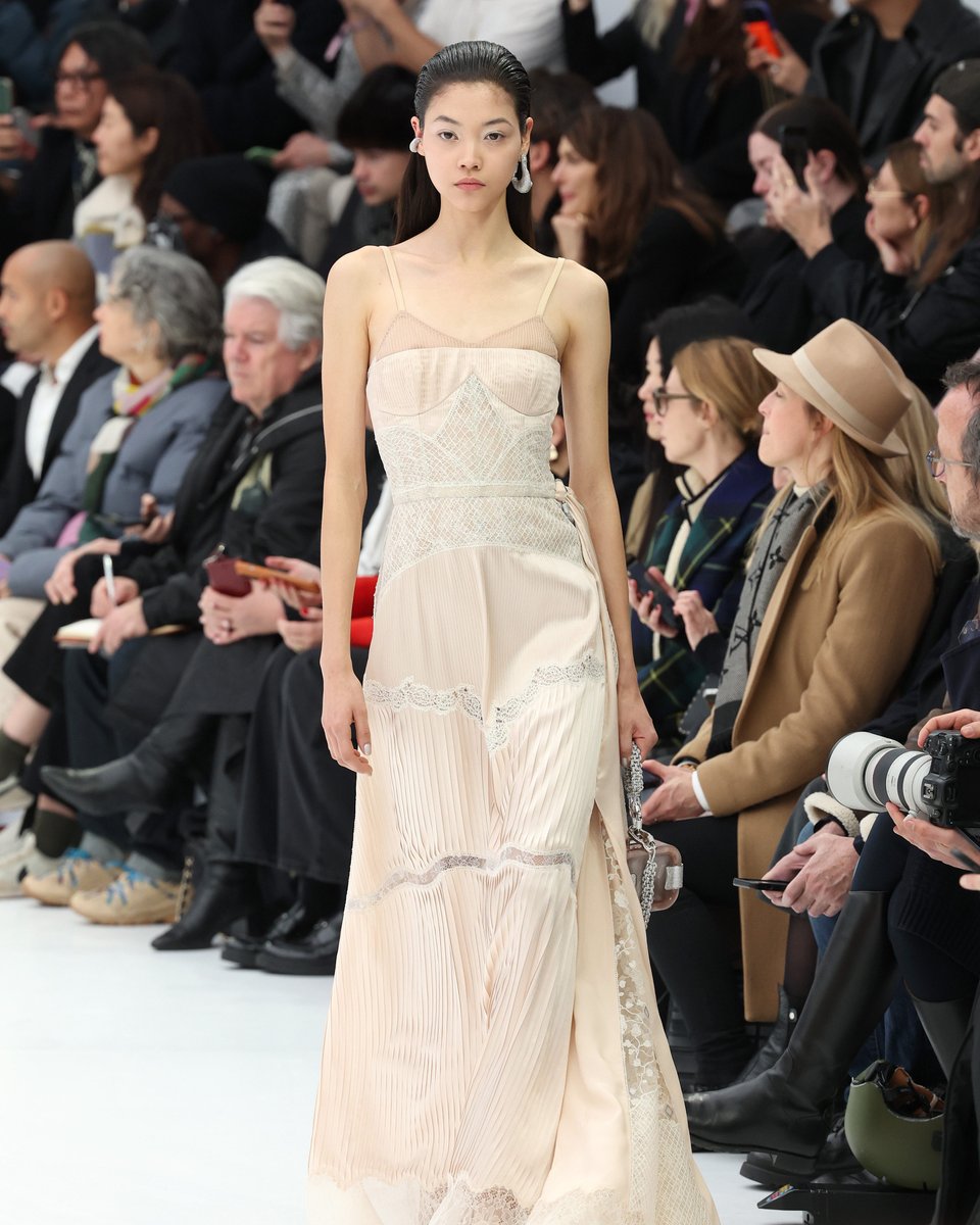 Fashion Week tweet media