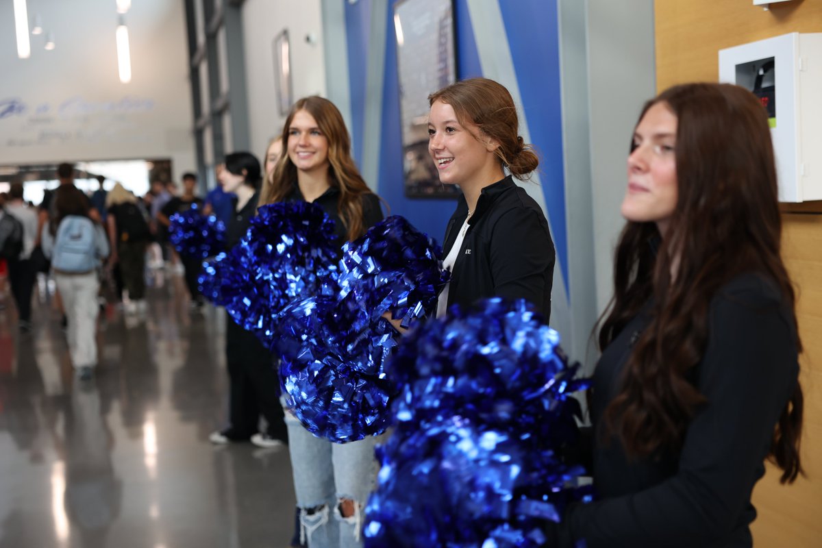 JCSchools_'s tweet photo. We loved welcoming our students #BacktoJCSchools this morning for the first day of school! We can't wait to see all the champion moments ahead for our students, teachers, and staff this school year! #JCSchoolsChampions @elementary_east @CCHSCavs https://t.co/xSigZp0GGs