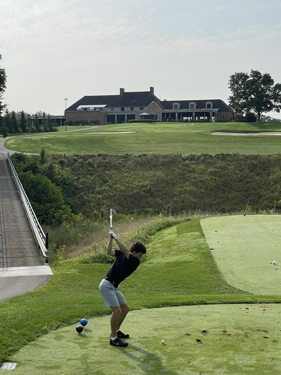 The Jags came in the clubhouse with a 339 today! Thanks to <a href="/UAmensgolf/">Golden Bear Golf</a> for hosting at Zanesville Country Club-what a great course  and opportunity for our players! 

<a href="/EliDuncan14/">Eli Duncan</a> led the Jags with a 79 followed by Mason Miller 85, and <a href="/Tejbulusu/">Tej Bulusu</a> 86!