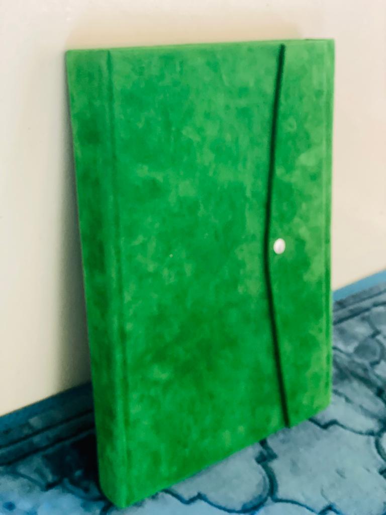 MaktabatuSalih's tweet photo. Quran Warsh GM, couvert en daim avec rabat #PromoMagal 20mil
Couleur: bleu et vert https://t.co/J6nZT881b5