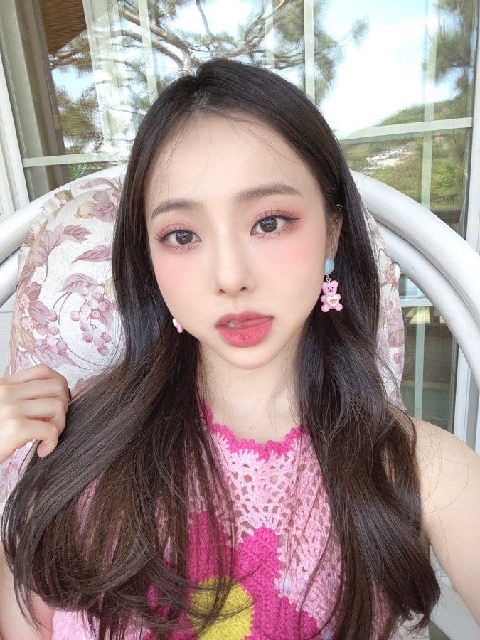 7teenages's tweet photo. hai im sofia! im looking for friends but please read this first :3

 ★ she 16 portuguese (eng/pt/한 ok!!!)
 ★ not new to #carattwt or #kpoptwt 
 ★ carat!!!!, orbit ++ 
 ★ i wont follow armys, engenes, stays

♡ / ↻ to be mutuals (plzzz rt this..) https://t.co/rZBqolPZBQ