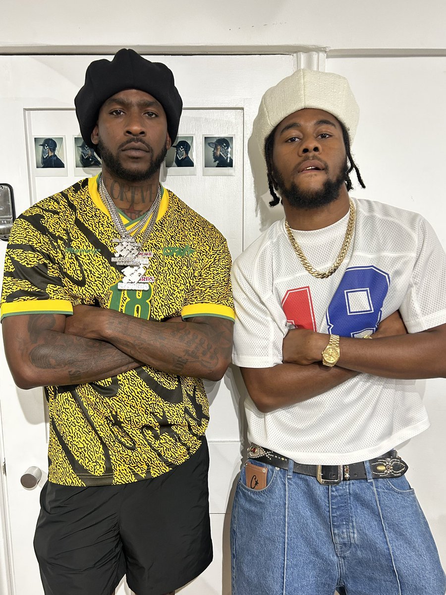 UKRapDaily's tweet photo. Skepta x Clint https://t.co/j1dbgnpDjK