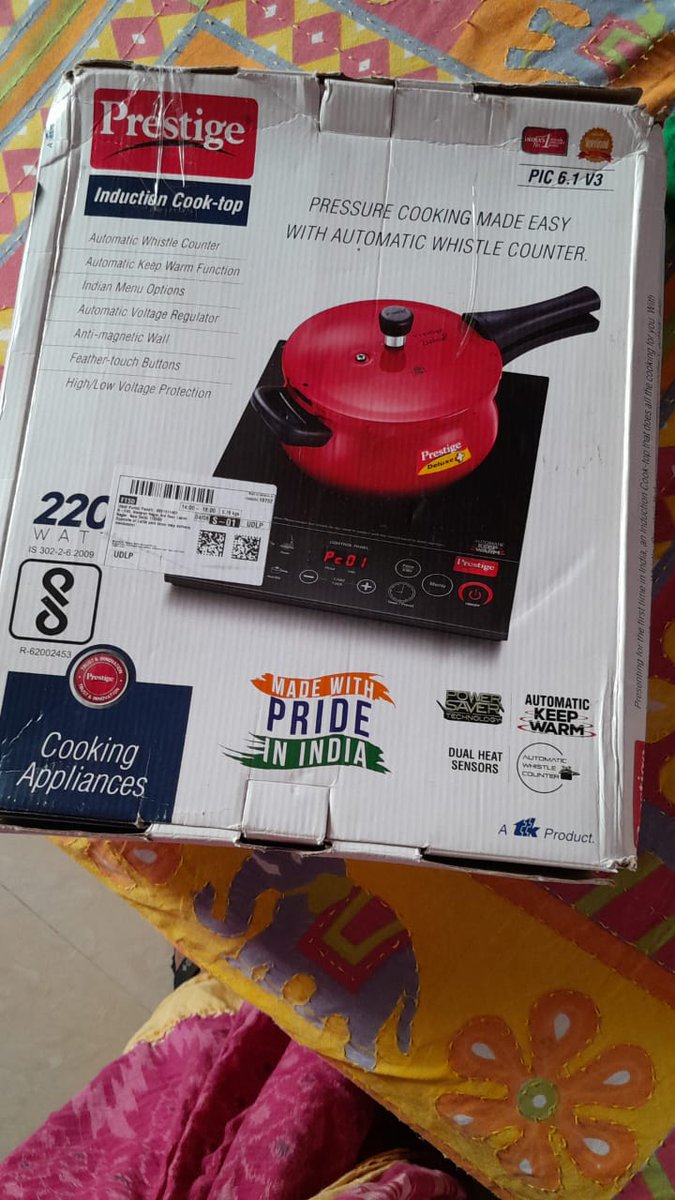 son_of_joy's tweet photo. wrong item in correct box ..amazon refused to give refund or repalcemnt..rather telling correct order delivered after 15 days of investigation @JeffBezos @amazonIN @AmazonHelp @PiyushGoyal @piyush https://t.co/4cFcAr9Hiz
