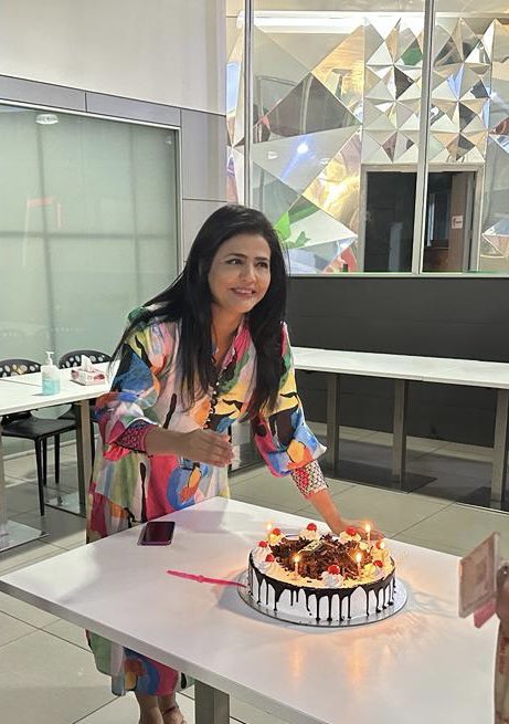 chitraaum's tweet image. जन्मदिन की ढेरों शुभकामनाएँ @SwetaSinghAT 💕💐🎂 लाखों लड़कियों को यूँ ही अपनी पहचान और काम से प्रेरित करती रहें🤗💕
Happy Birthday