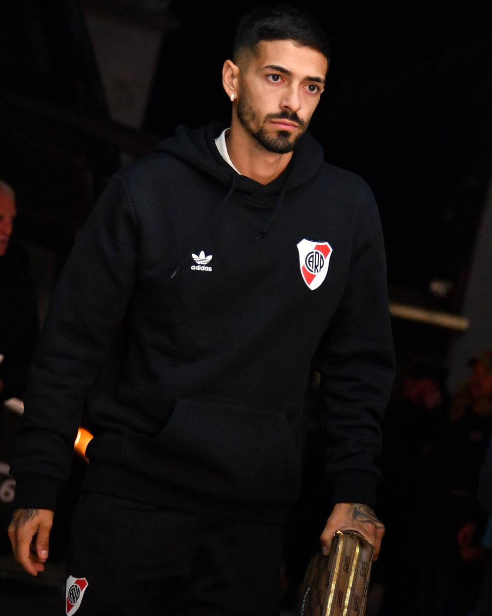 Quiero ese buzo de River 😍