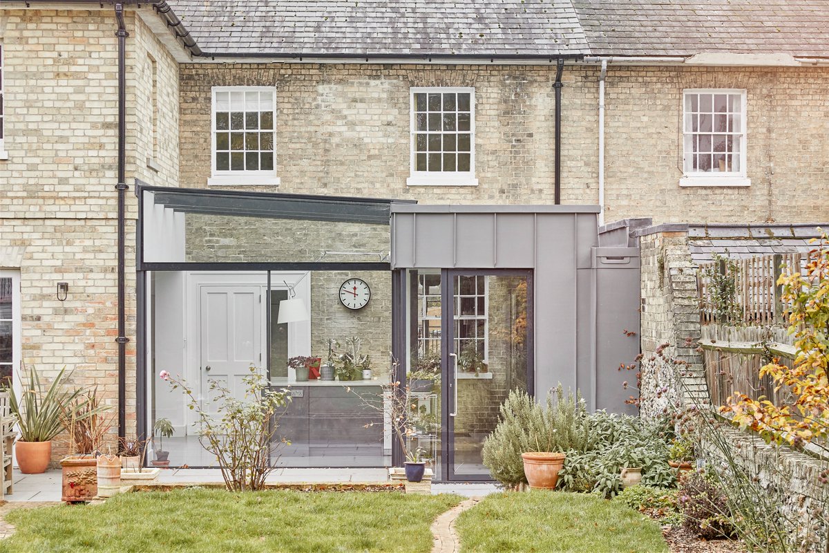 cantifix's tweet photo. Extensions can be designed to stand out or blend in with the original building.

Which style do you prefer?

#Homeextension #ModernArchitecture #Victorianterrace #GlassExtension #StructuralGlass #ArchitecturalGlazing #ResidentialArchitecture https://t.co/qRLVeUW2E0