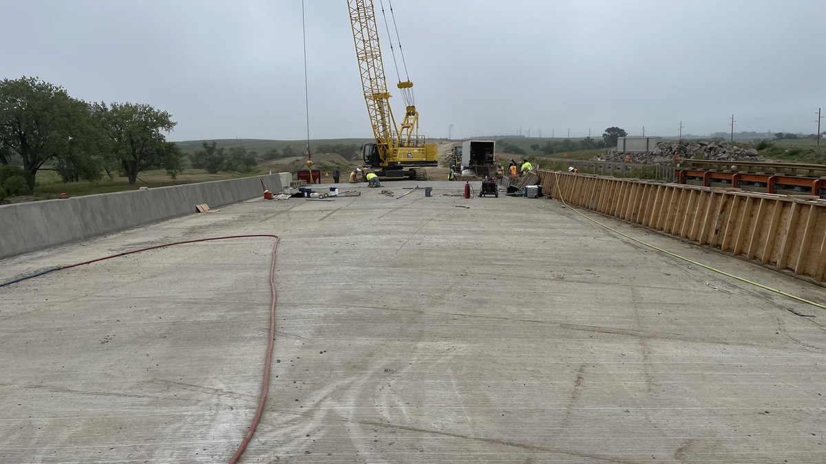 mobarea335t's tweet photo. Last of the concrete placed today on Lantry bridge #SDDOT  #SD511 https://t.co/eFdHTcSzEW
