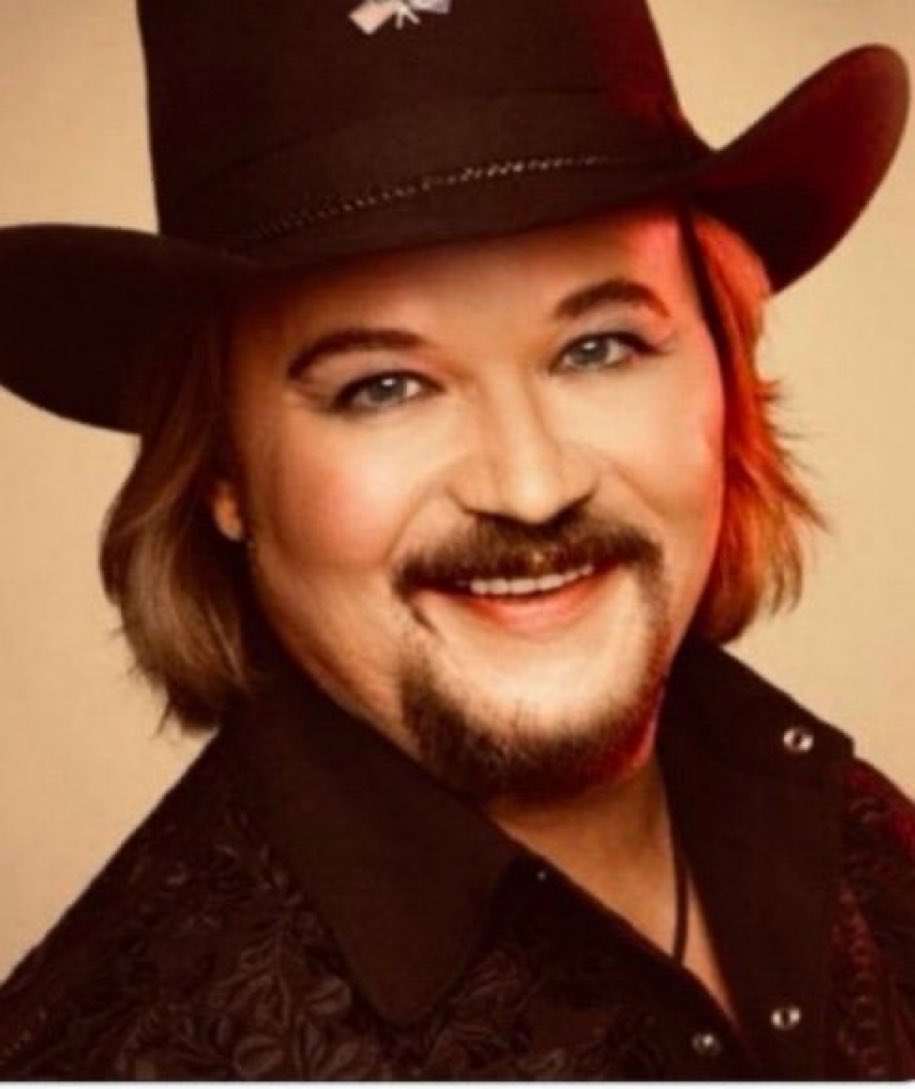 taradublinrocks's tweet photo. Trumpy Travis Tritt hates this photo so please don’t share it all day long https://t.co/0mZ8sRBczO