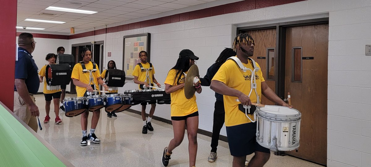 Rolfe rolled out the red carpet for our students this morning. The halls were filled with smiles as the students went to their Advisory classes. The Varina drumline played through the halls, adding to the excitement. A great start to the 23-24 school year!