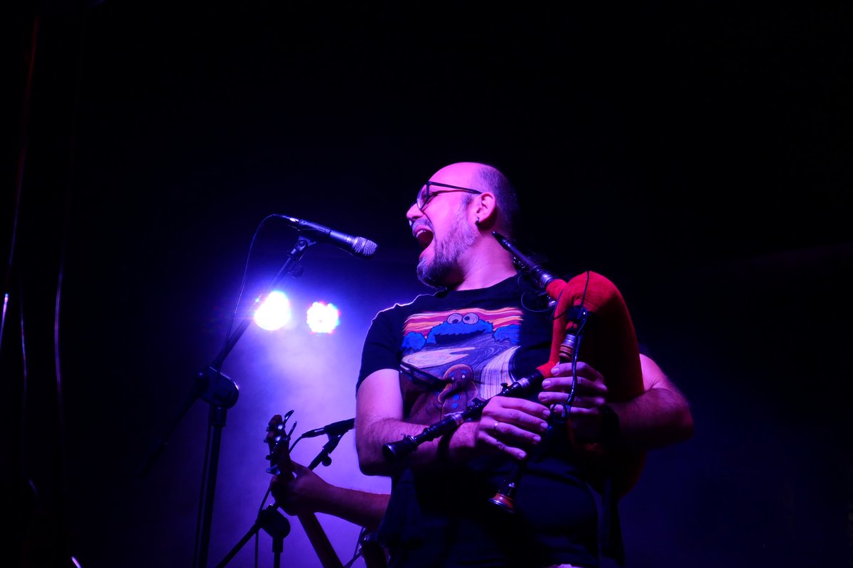 Fue un placer estar en Solosancho y su estupenda Luna Celta 2023. 
 
¡¡Gracias a todas las personas que lo hicieron posible, gracias <a href="/AytoSolosancho/">AytoSolosancho</a>!!

#cultura #conciertos #musicaenvivo #rockcelta #musica #love #conciertosavila #avila #solosancho #musicacelta #celta #concierto