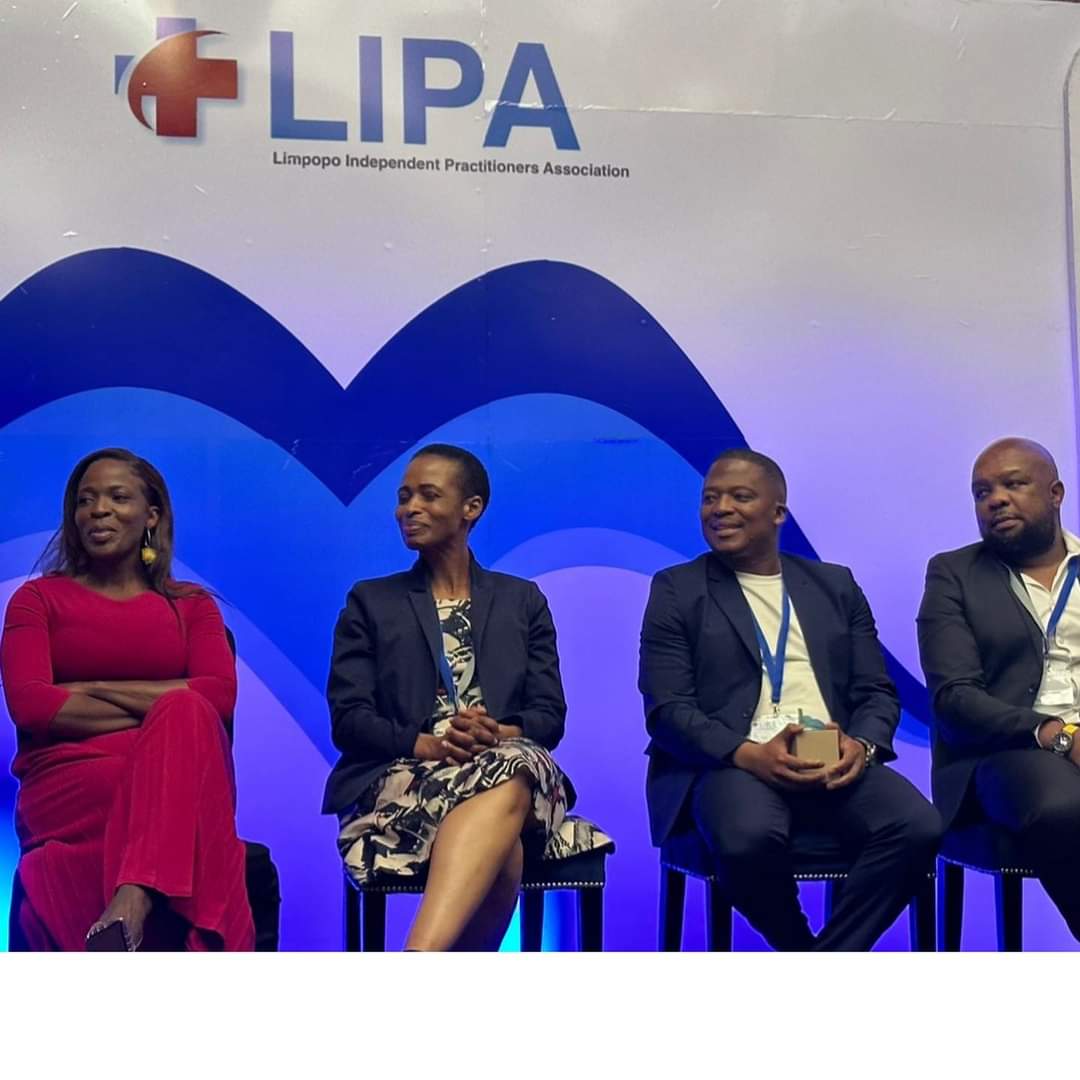 DrBruceLelala's tweet photo. Thank you to the Limpopo Independent Practitioner Association (#LIPA) for inviting me yesterday to their annual GP summit to share some insight in the field #PlasticReconstructiveSurgery 

You guys are doing a great job for your province, big up 🙌🏾 https://t.co/KyG4oHsGid