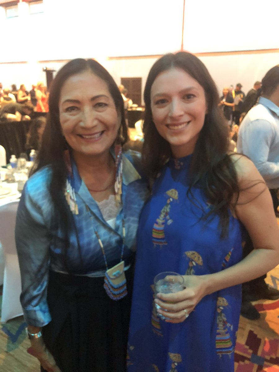 ddnavabooks's tweet photo. I just want record in #ndntwitter that I met some really cool people this weekend! https://t.co/9b1m4043pa