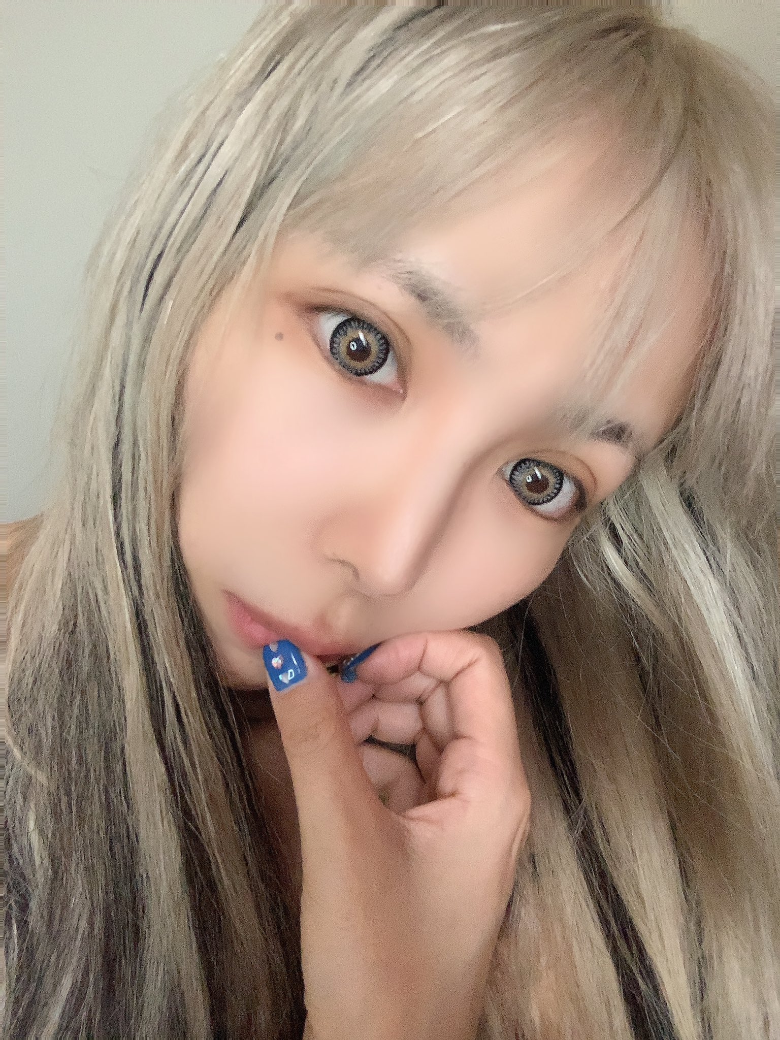 2 pic. スッピンやけど今からどうですか？❤️ https://t.co/5oGxdbAJ5u