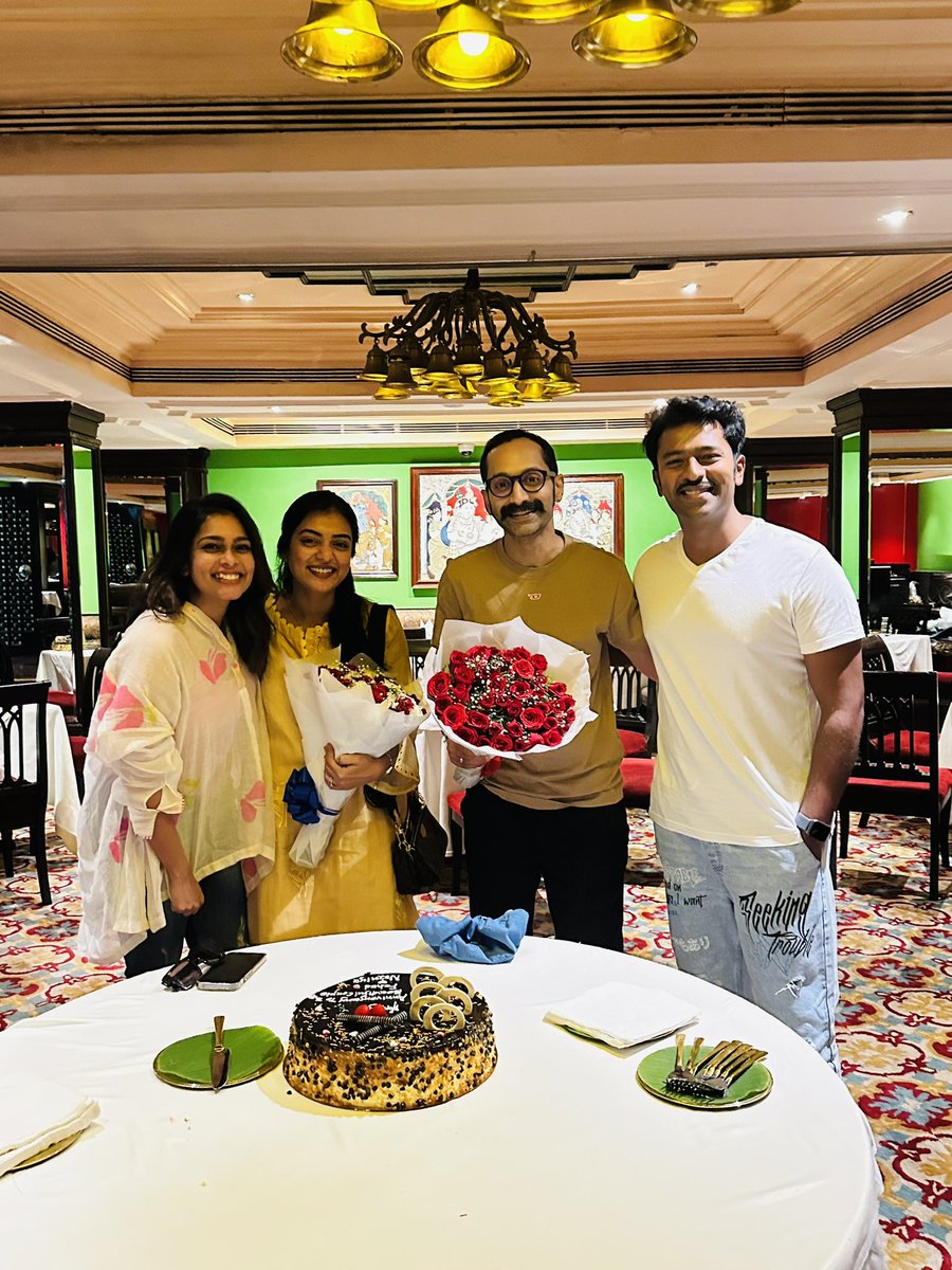 A Twin Anniversary celebration 😊💛
Sharing the same anniversary date along with this amazing couple 💥
#Fahad & @Nazriya4U_  
Thank you #ALVijay sir for hosting us 💛
@KikiVijay