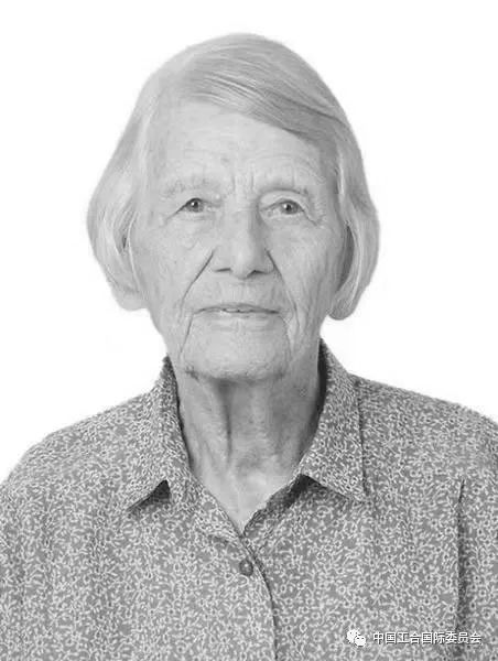MorningGBA's tweet photo. #Canadian educator and anthropologist #IsabelCrook, who pioneered English #language teaching in New China and was a recipient of the #FriendshipMedal, China's highest honor for foreigners, passed away Sunday in Beijing at the age of 108. https://t.co/Apstowlk2U