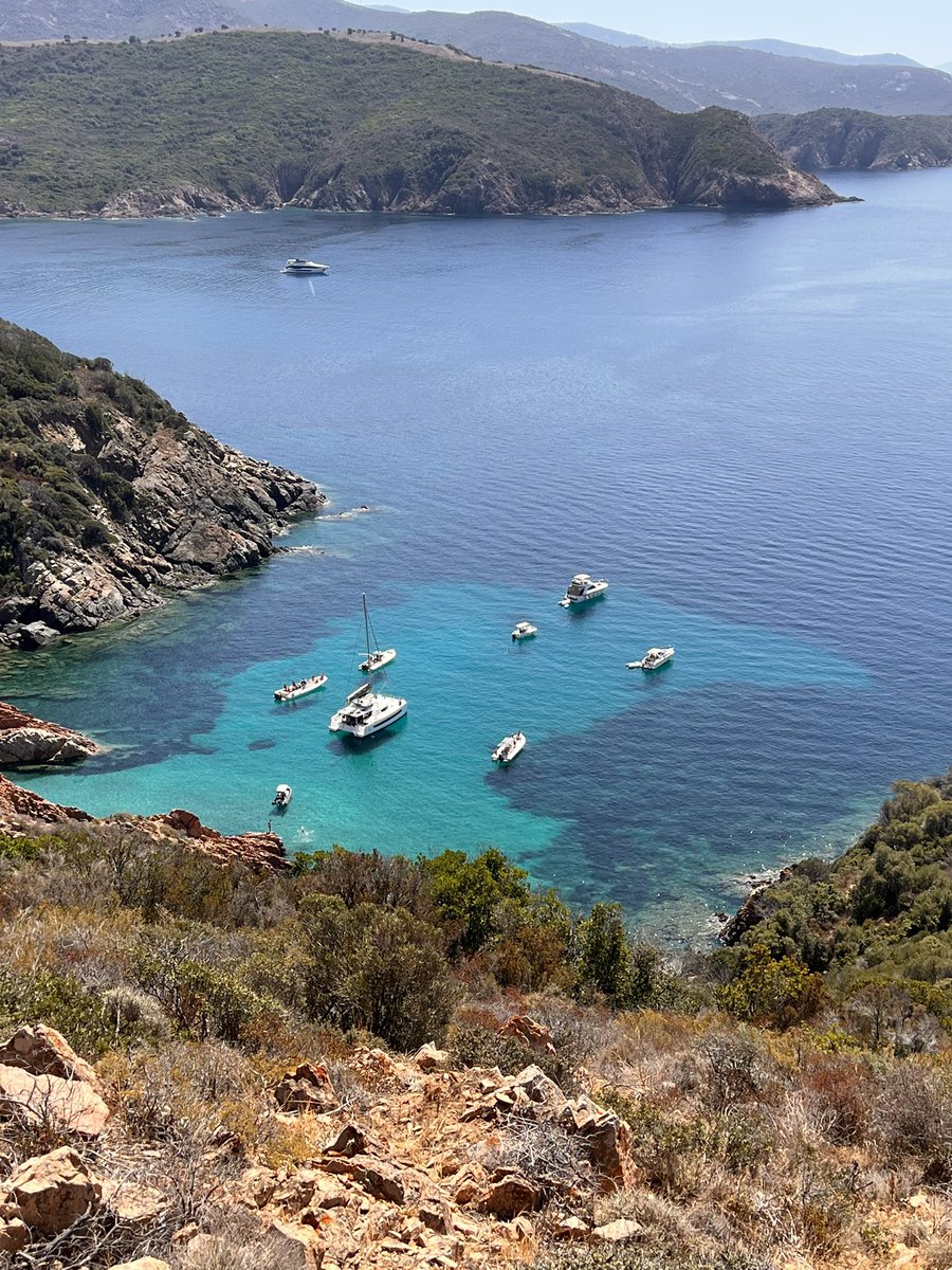 On me parlait de la beauté de la Corse.
, mais elle est incroyable. Déconnexion totale et repos d’esprit assuré.