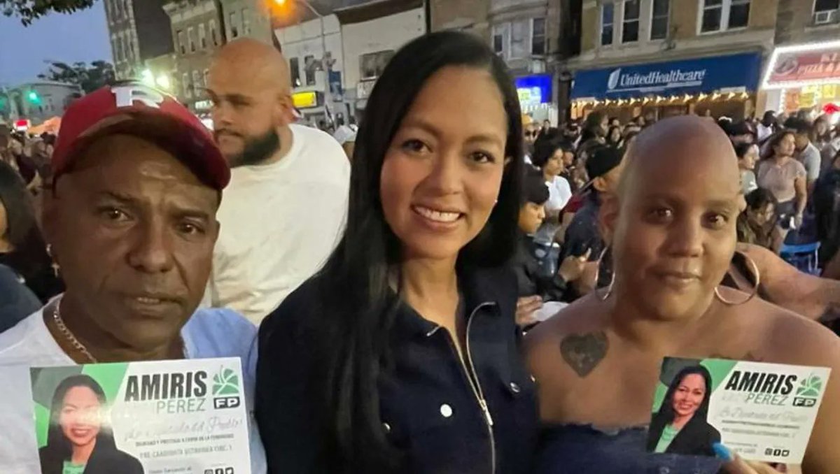 Perezamiris's tweet photo. Participación de la Pre-candidat@ a diputa de ultramar AmirisPerez en el Festival Latino en Newark, New Jersey, siempre apoyando a la diaspora dominicana. (2)
##AmirisPerezDiputada2024 #ultramar #diputada #fuerzadelpueblo #fpflorida #FPComunica #leonelfernandez https://t.co/qEgDn34Rul